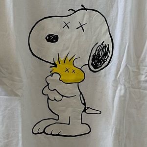 KAWS x Uniqlo Snoopy Graphic T-Shirt